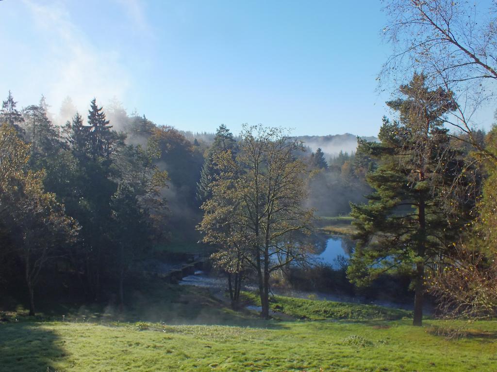 Les Grillons Du Morvan Монсош-ле-Сеттон Экстерьер фото