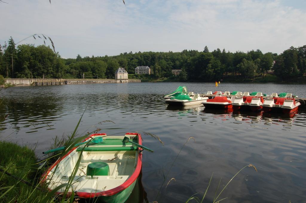 Отель Les Grillons Du Morvan Монсош-ле-Сеттон Экстерьер фото